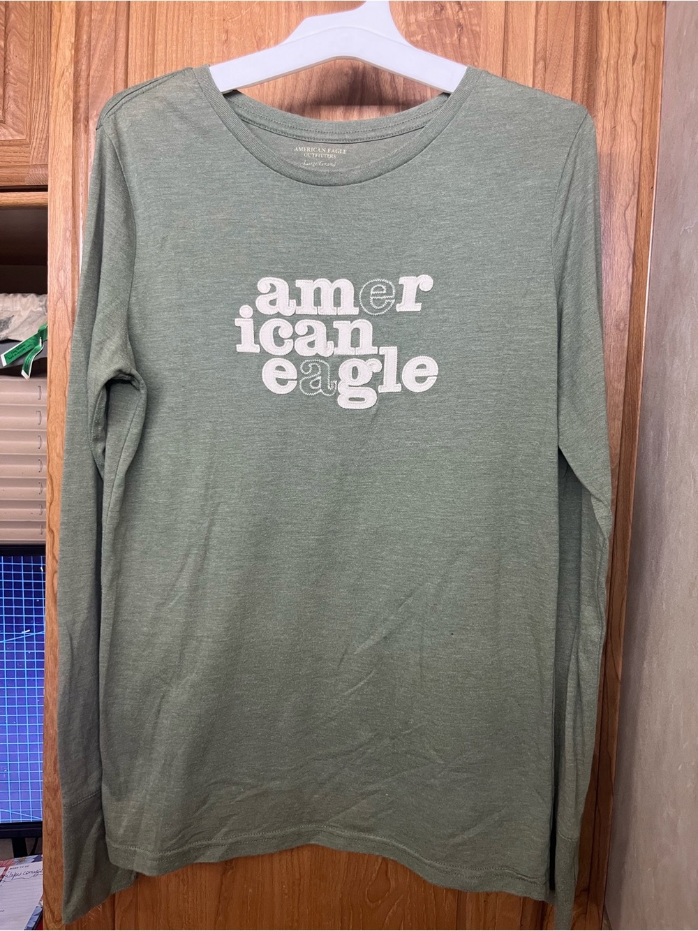 American Eagle Outfitters Long Sleeve Tee in Sage Green with White Logo Sz Lg